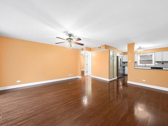 5th image of 5320 W Windsor Ave APT 1B