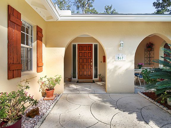3rd image of 567 Brookwood Ln