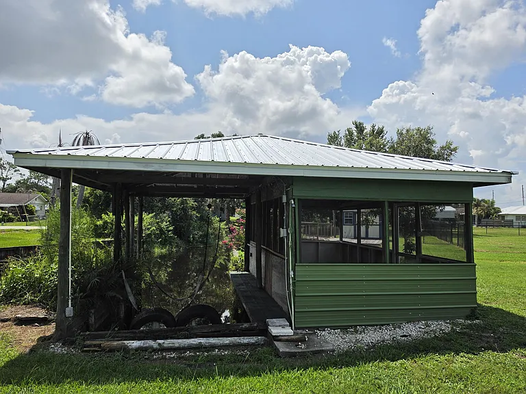 1531 Lake Clay Dr — Photo 25
