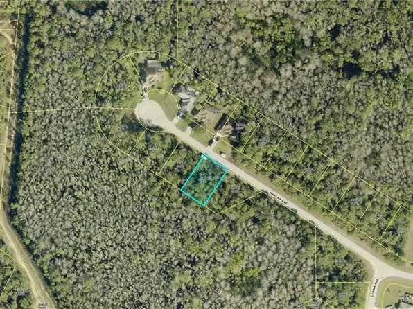 1935 Marlay Ave, Lehigh Acres, FL 33972