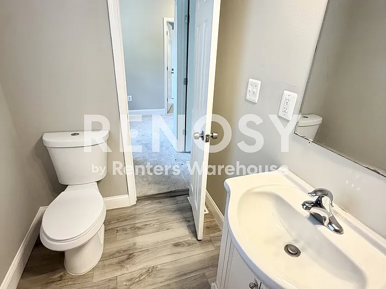 601 Warwick Rd — Photo 23