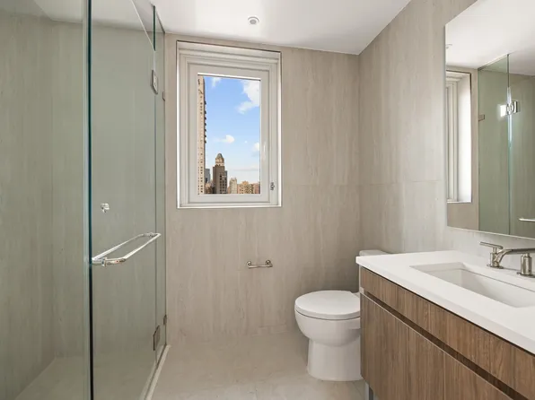 1026 3rd Avenue image 10 of 19