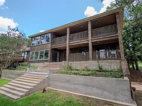 5th image of 1630 Green Briar Dr