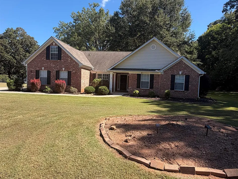 156 Collis Rd