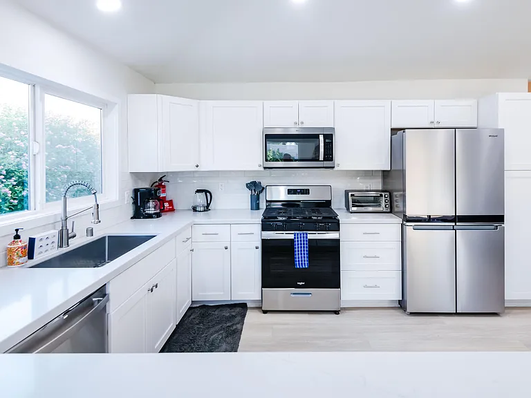 79361 Port Royal Ave #79361 — Photo 2