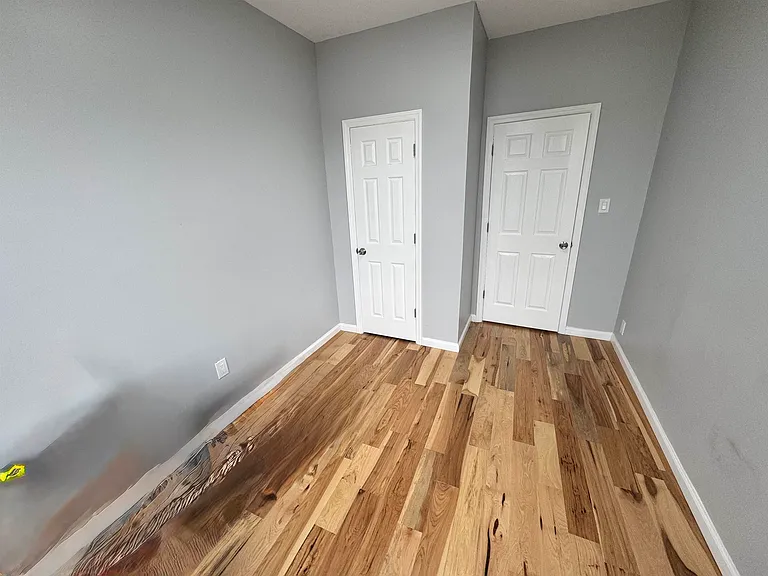 136 W 25th St #2 — Photo 12