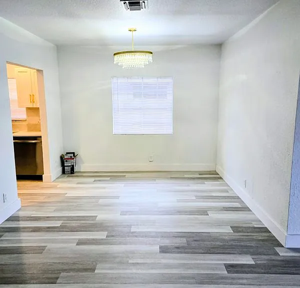 612 NW 6th Ave — Photo 4