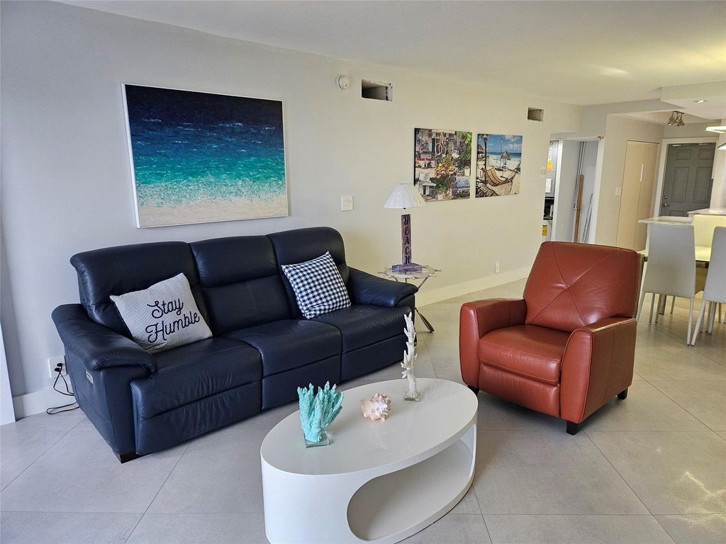 750 N Ocean Boulevard #503, photo 4