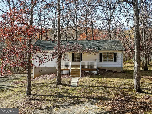 120 Dime Ct, Bunker Hill, WV 25413