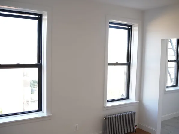 61-09 39th Avenue image 18 of 22