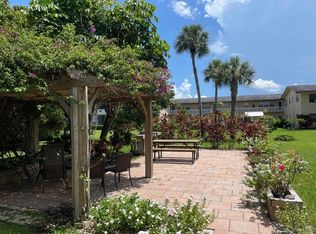 76 Coventry Ln #D, West Palm Beach, FL 33418