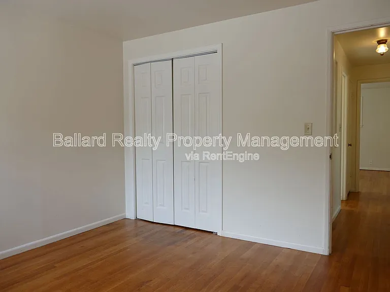 6527 25th Ave NW — Photo 8