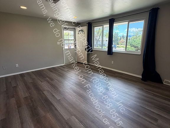 2nd image of 4450 Dover St