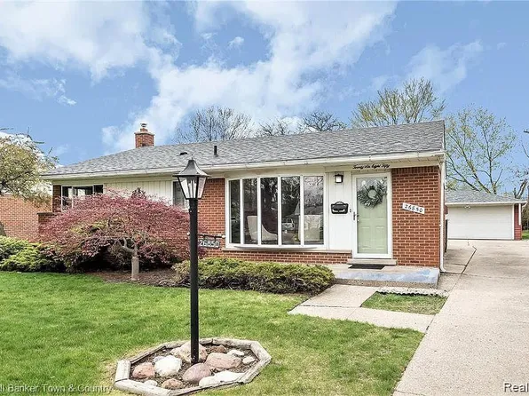 26850 Constance St, Dearborn Heights, MI 48127