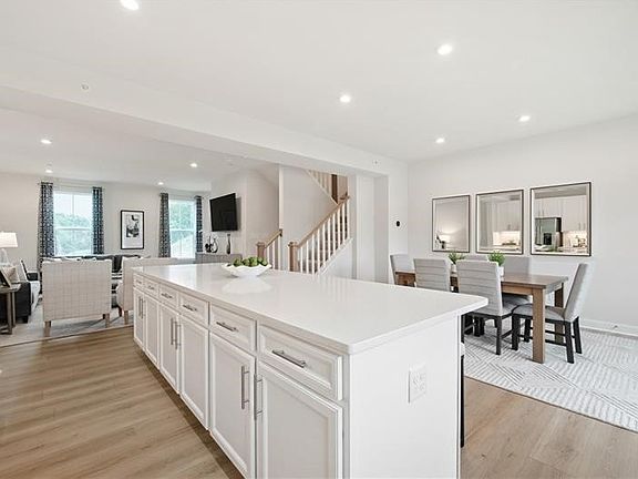 4th image of 166 Elk Ridge Dr