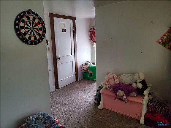 5th image of 322 W Water St