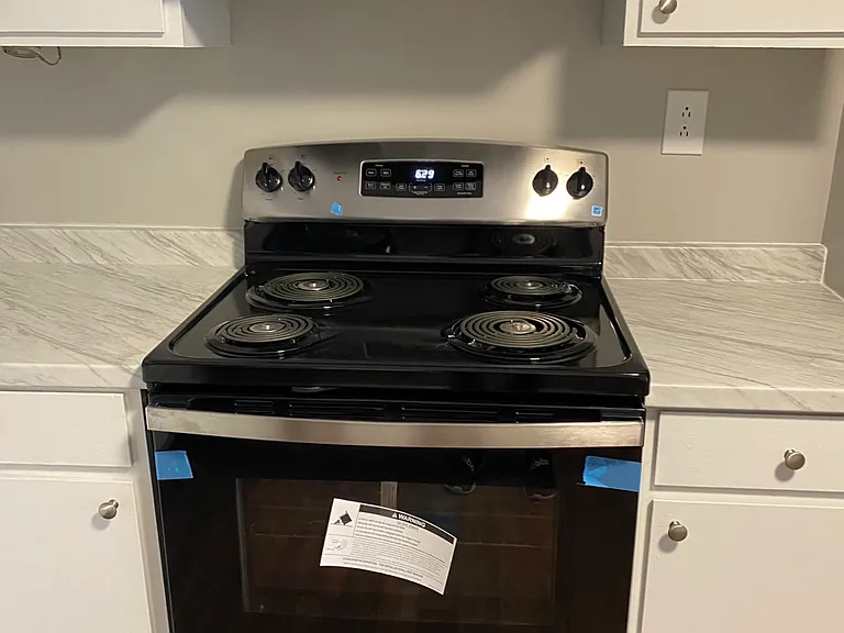 1265 Bodwell Rd #1B — Photo 5