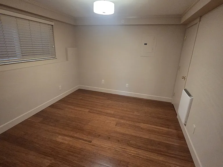 2332 Minor Ave E #8 — Photo 9