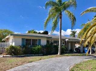 9646 Treasure Ln NE, Saint Petersburg, FL 33702