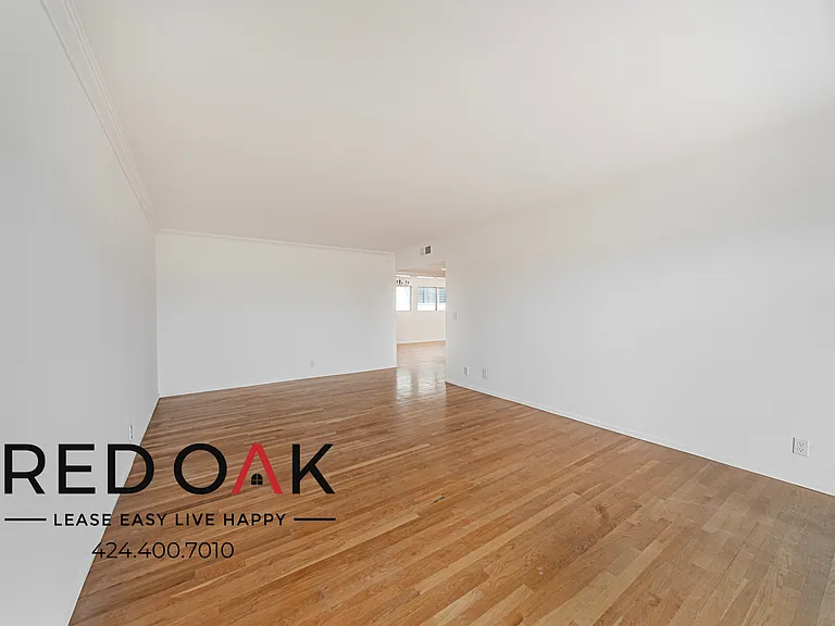 1247 Berkeley St #6 — Photo 10