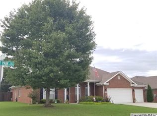 5022 Patriot Park Cir SE, Owens Cross Roads, AL 35763