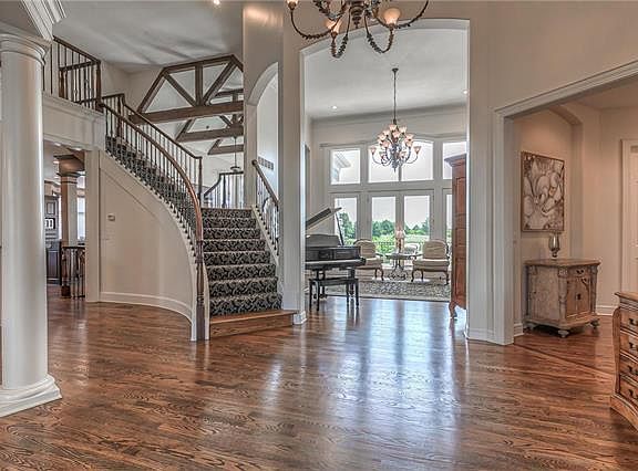 4th image of 5905 Golden Bear Dr
