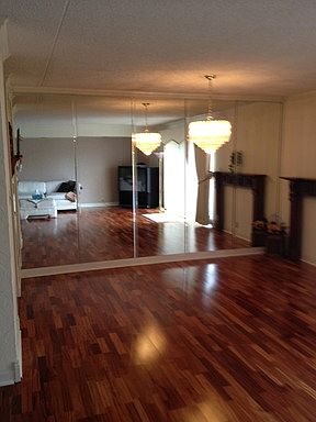 2nd image of 218 Dublin Dr