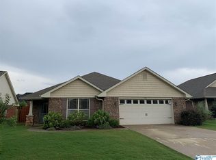 406 Summer Cove Cir NW, Madison, AL 35757