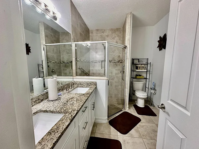 6112 NW Cullen Way — Photo 8