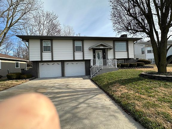5th image of 630 S Placida Ave