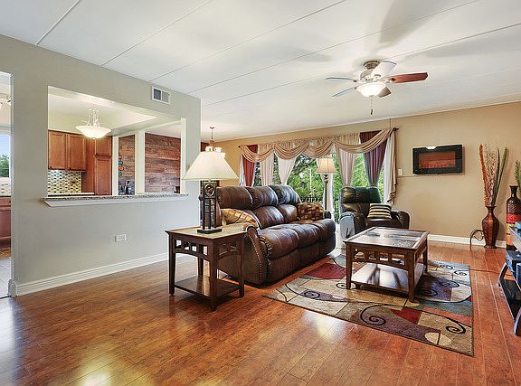 5th image of 7442 W 153rd St Unit 2B