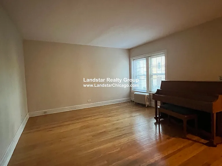 910 Reba Pl #2S — Photo 8
