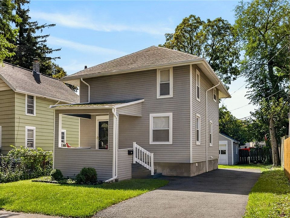 1st image of 17 Heather St