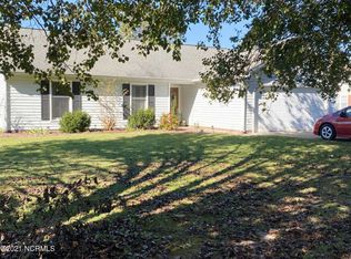 4547 Rivershore Dr, New Bern, NC 28560