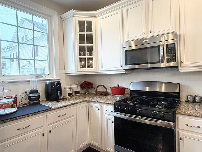10410 Sablewood Dr #111 — Photo 18
