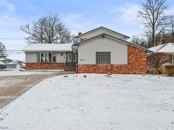 5953 Ashcroft Dr, Mayfield Heights, OH 44124