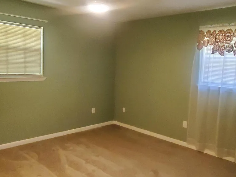 12438 Briarwood West Dr W — Photo 11
