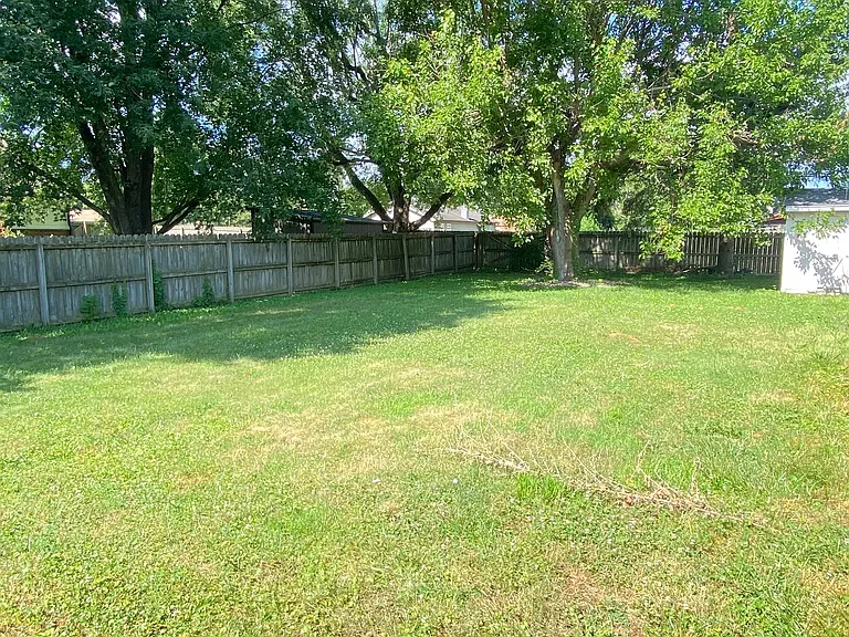 613 Rahkewood Dr — Photo 20