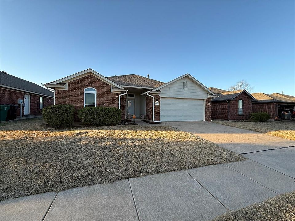 1st image of 10704 NW 36th Pl