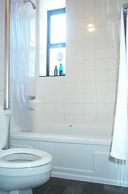 Rented by Tower Brokerage | media 33