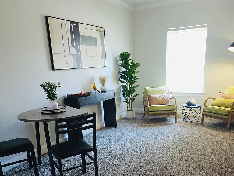 Pepper Tree Manor — Photo 18