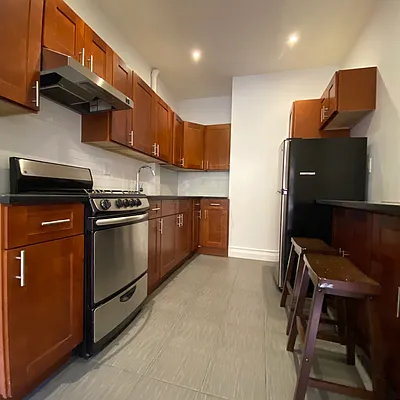 Rented by Compass | media 18