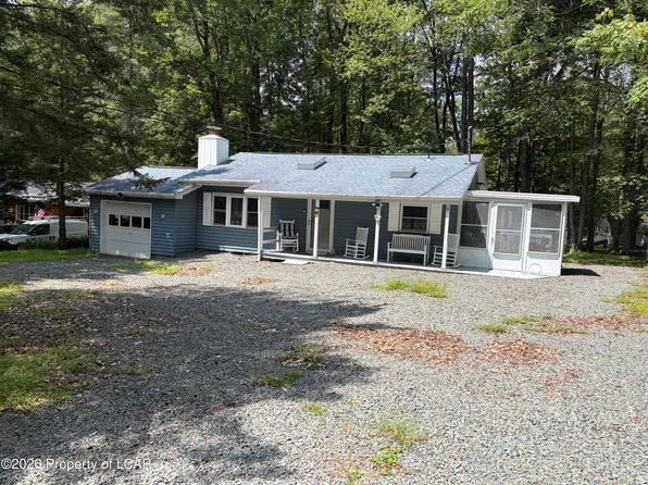 131 Tommys Ln, Pocono Lake, PA 18347