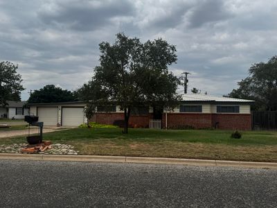 1811 Avenue I Pl, Levelland, TX, 79336