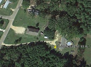 702 S 2nd St, Hampton, AR 71744