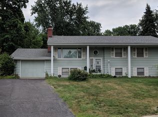 3805 Shepherd Hills Cir, Bloomington, MN 55431