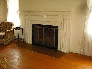 3rd image of 10845 Kingston Ave