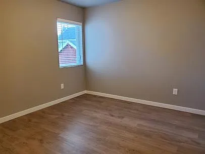 1129 Willow St SE #A — Photo 17
