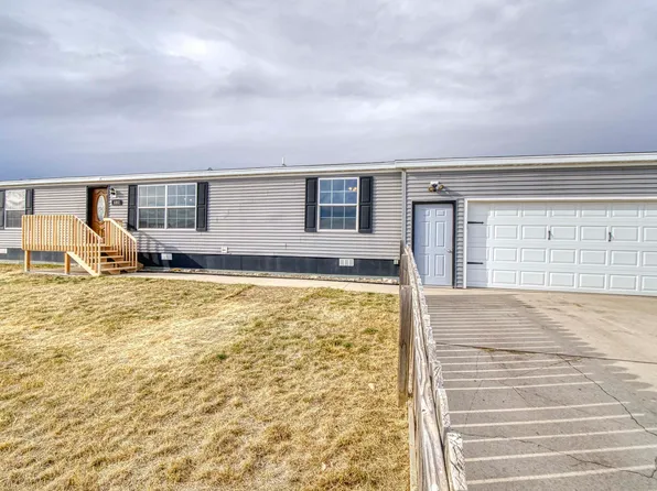 1803 Ash Meadows Dr, Gillette, WY 82716