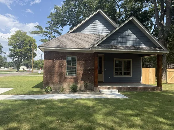 70 S Cherry St, Marion, AR 72364